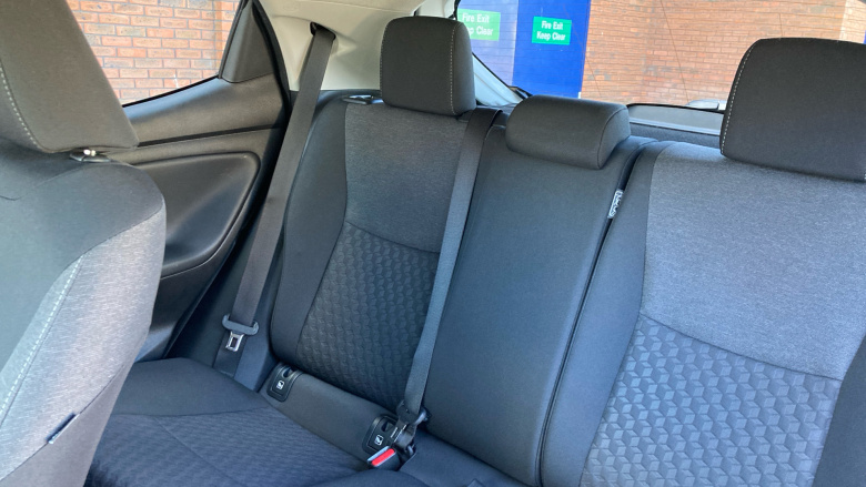 Toyota Yaris 1.5 Hybrid Design 5dr CVT Hybrid Hatchback